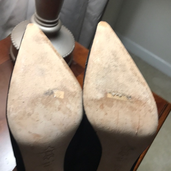 Heels - Picture 4 of 4